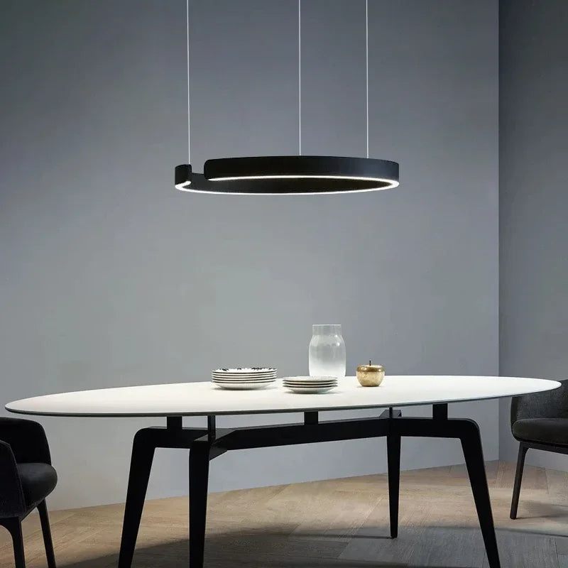 Nowoczesna lampa wisząca w kształcie koła