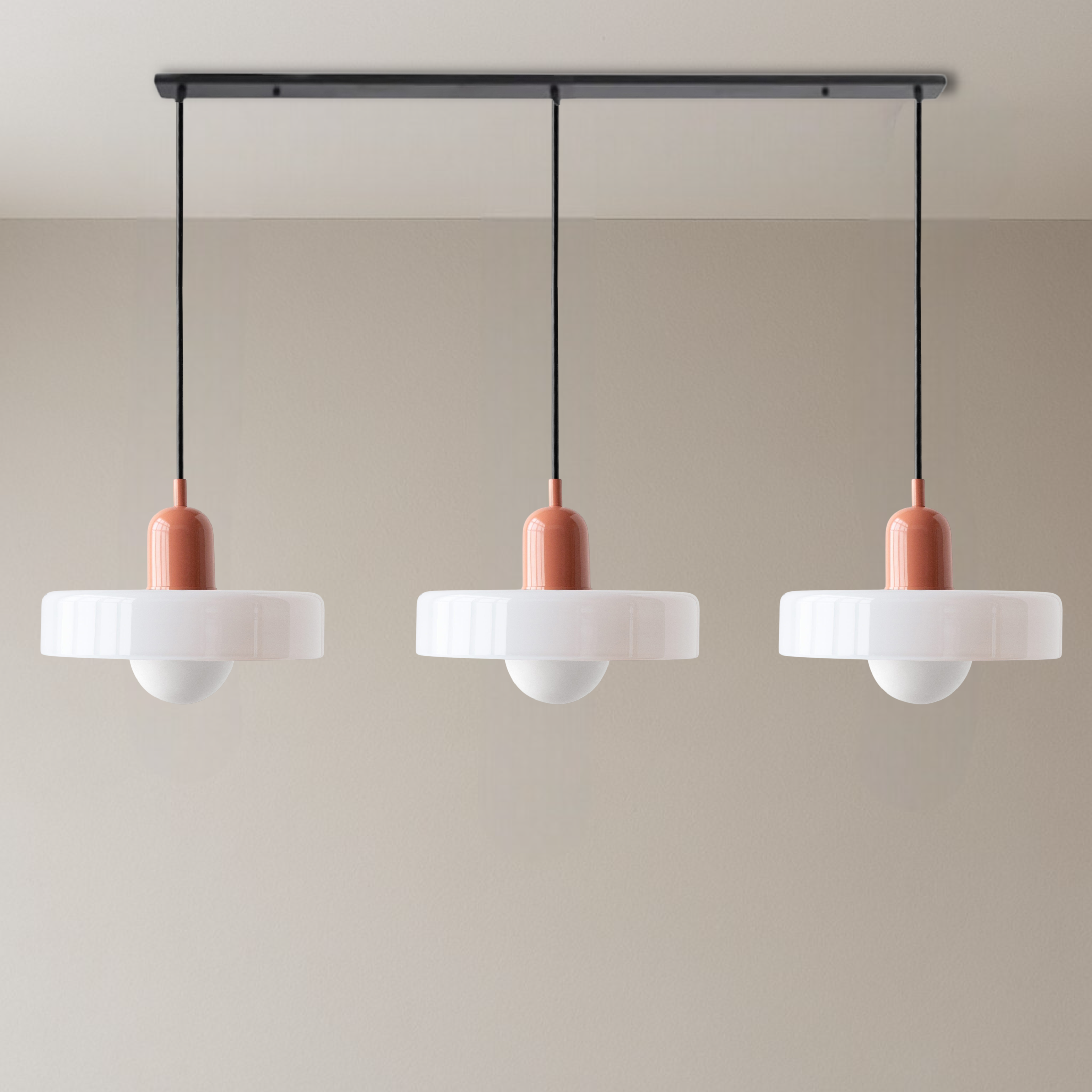 3-głowicowa lampa wisząca Bauhaus z kolorowego szkła