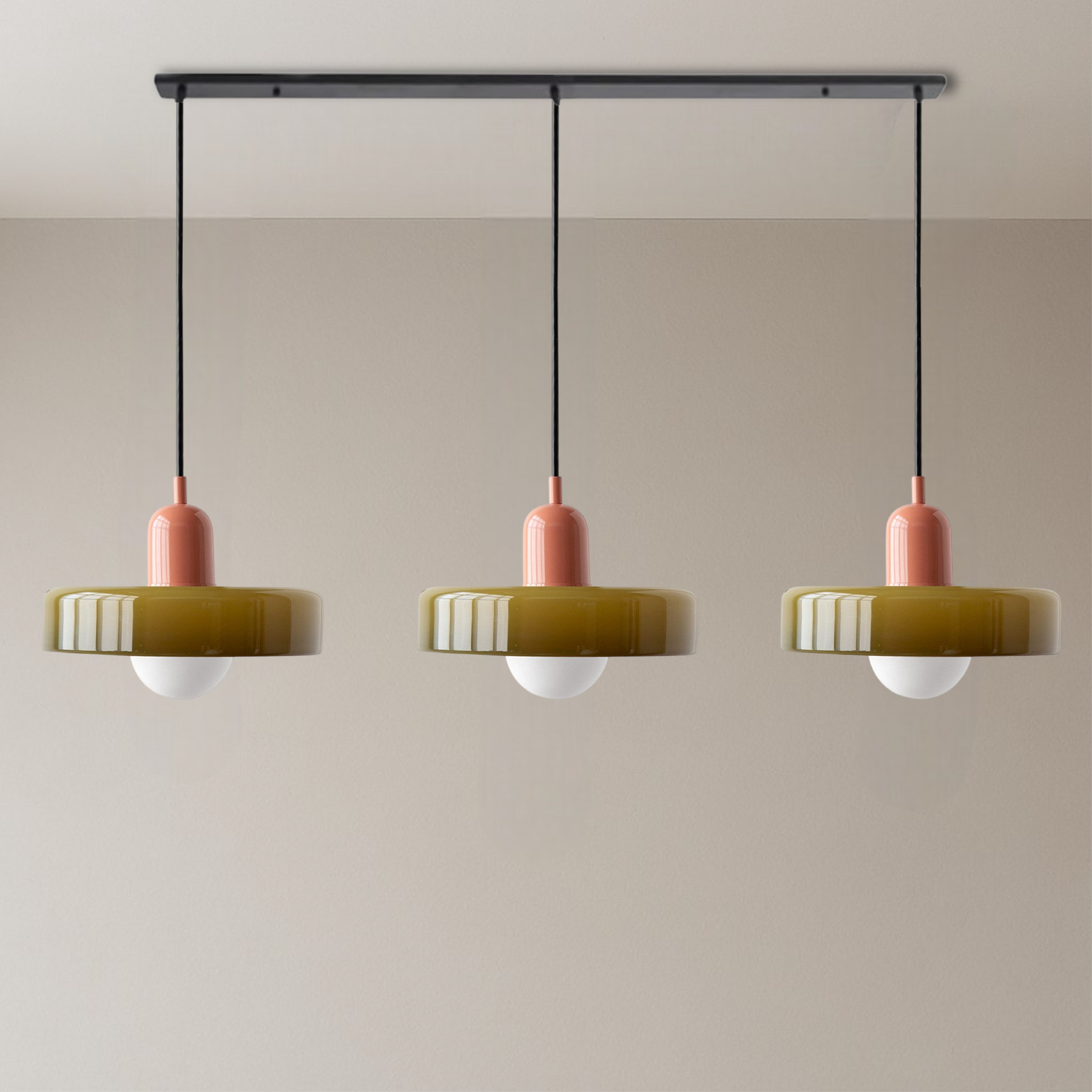 3-głowicowa lampa wisząca Bauhaus z kolorowego szkła