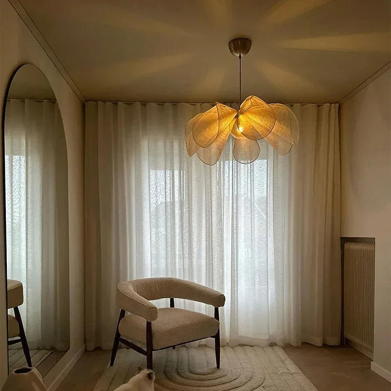 Lampa wisząca z tkaniny w stylu vintage