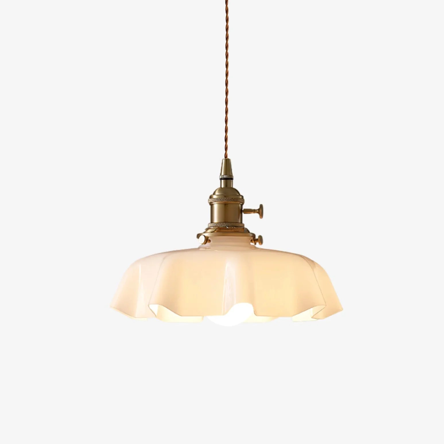 Lampa wisząca w stylu francuskim