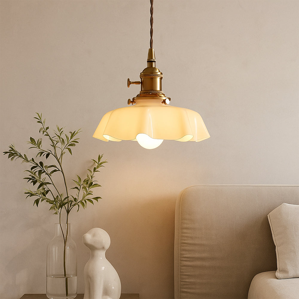 Lampa wisząca w stylu francuskim