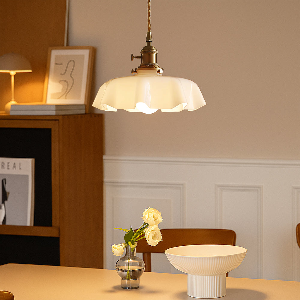 Lampa wisząca w stylu francuskim