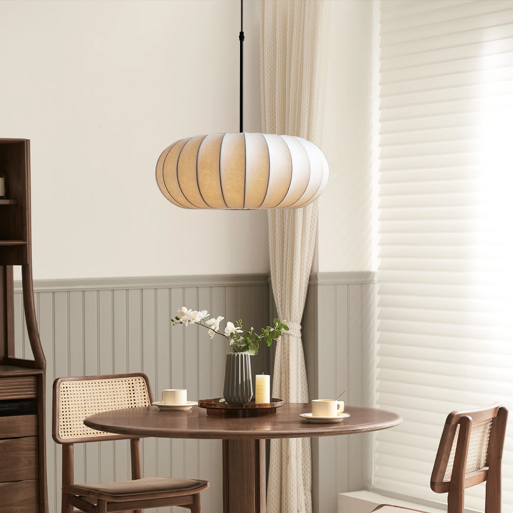 Jedwabna lampa wisząca Verona