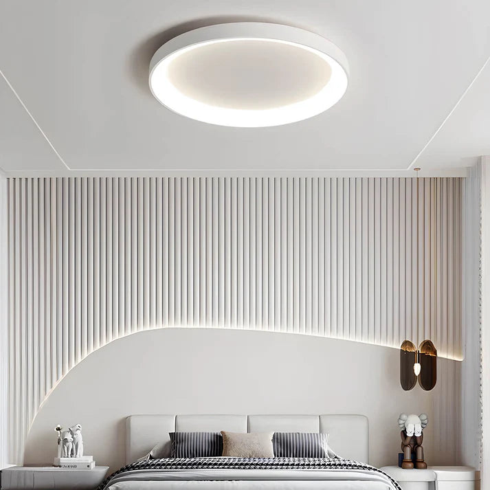 Minimalistyczna lampa sufitowa