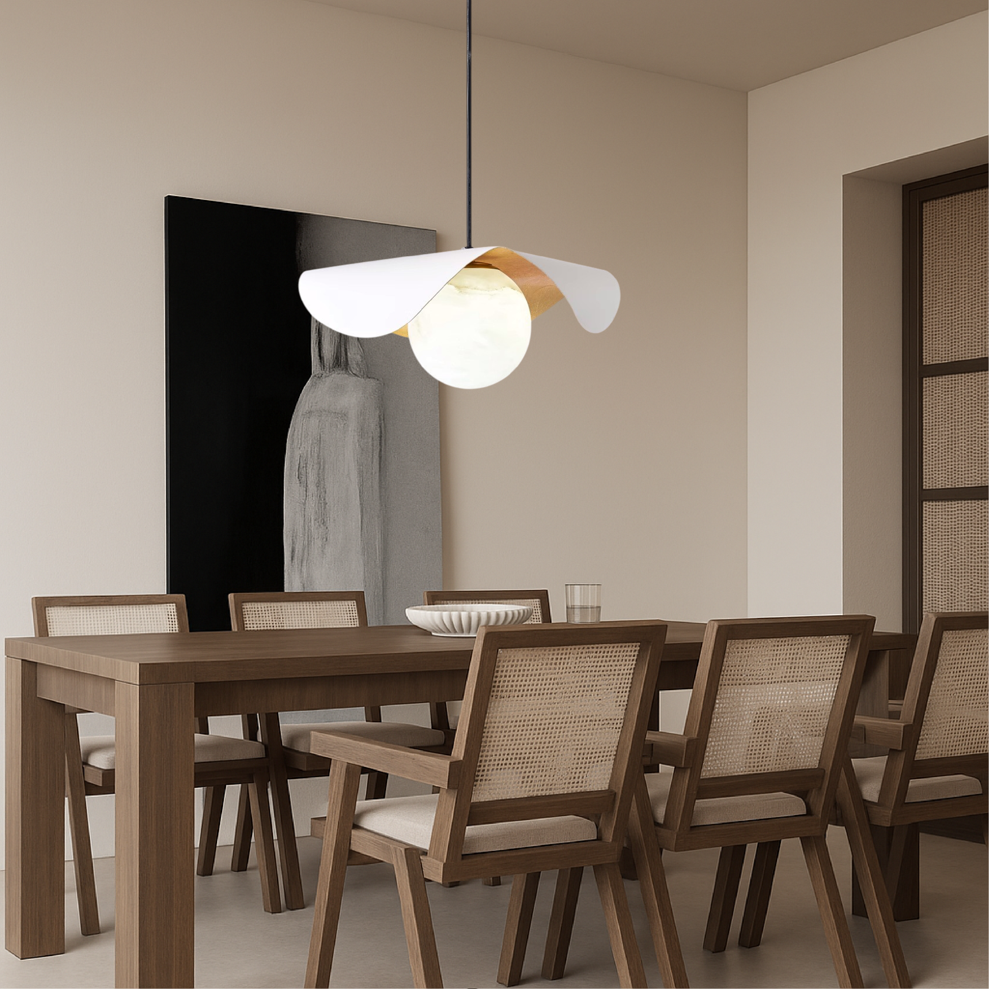Hiszpańska lampa wisząca z marmurową kulą
