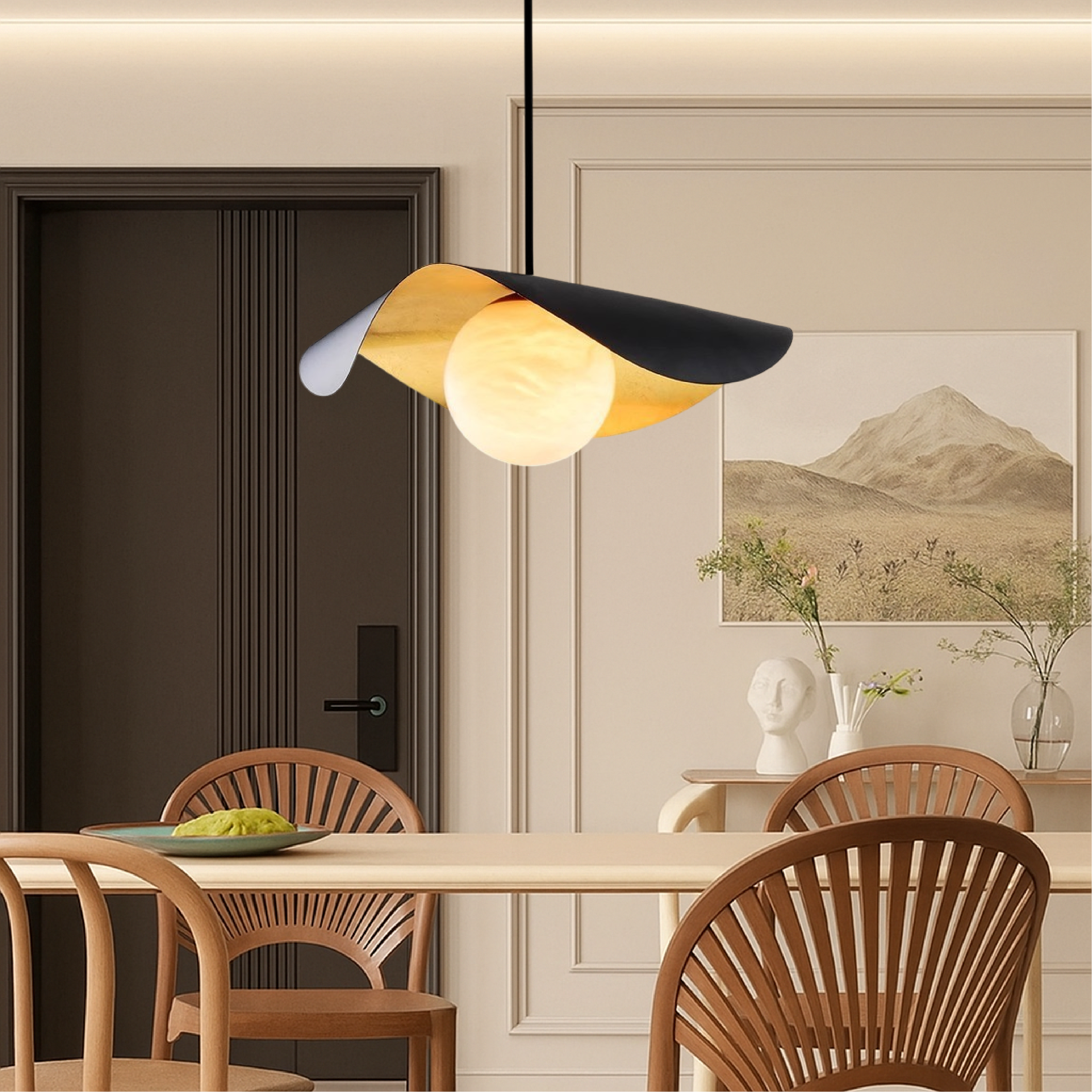 Hiszpańska lampa wisząca z marmurową kulą