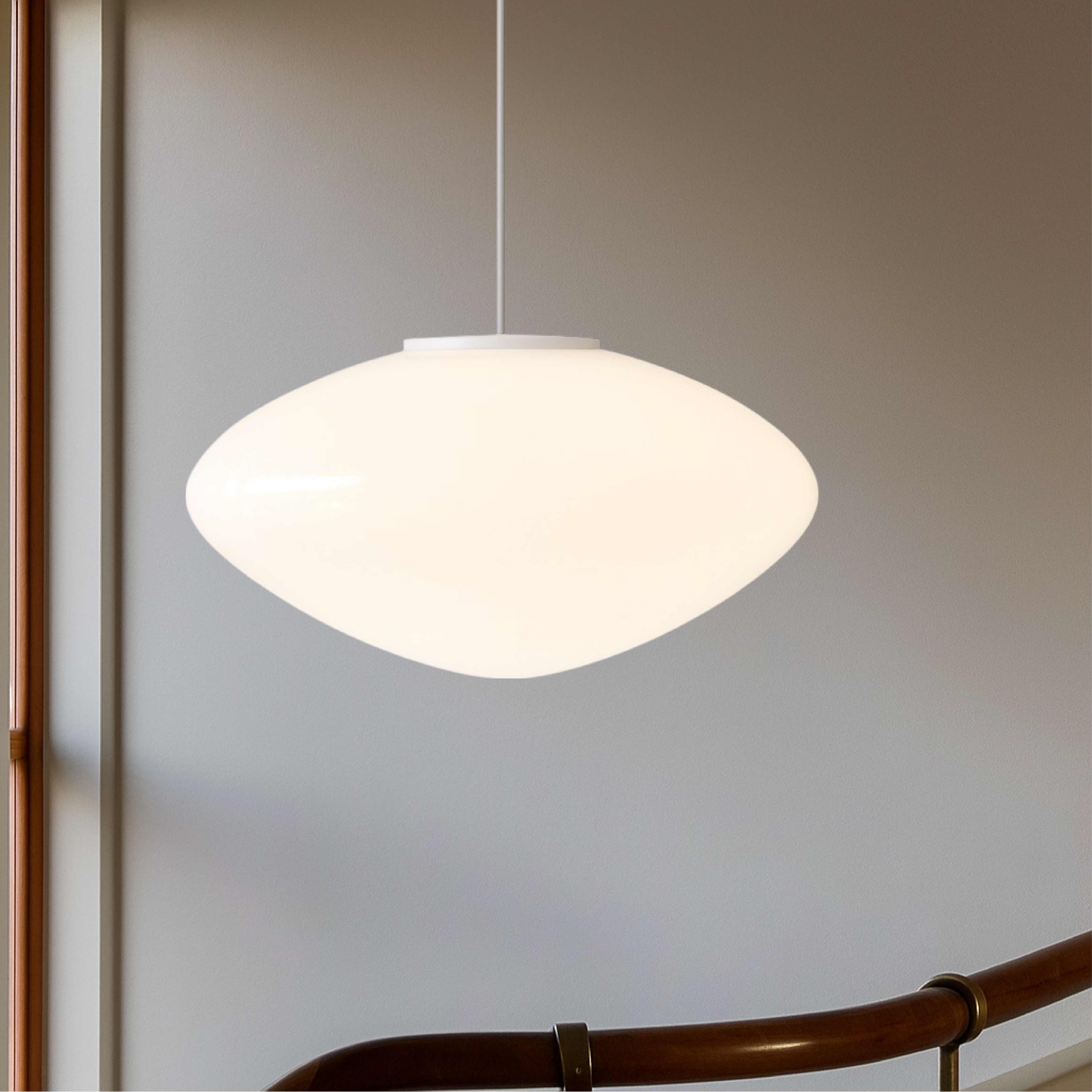 Duńska lampa wisząca Kala