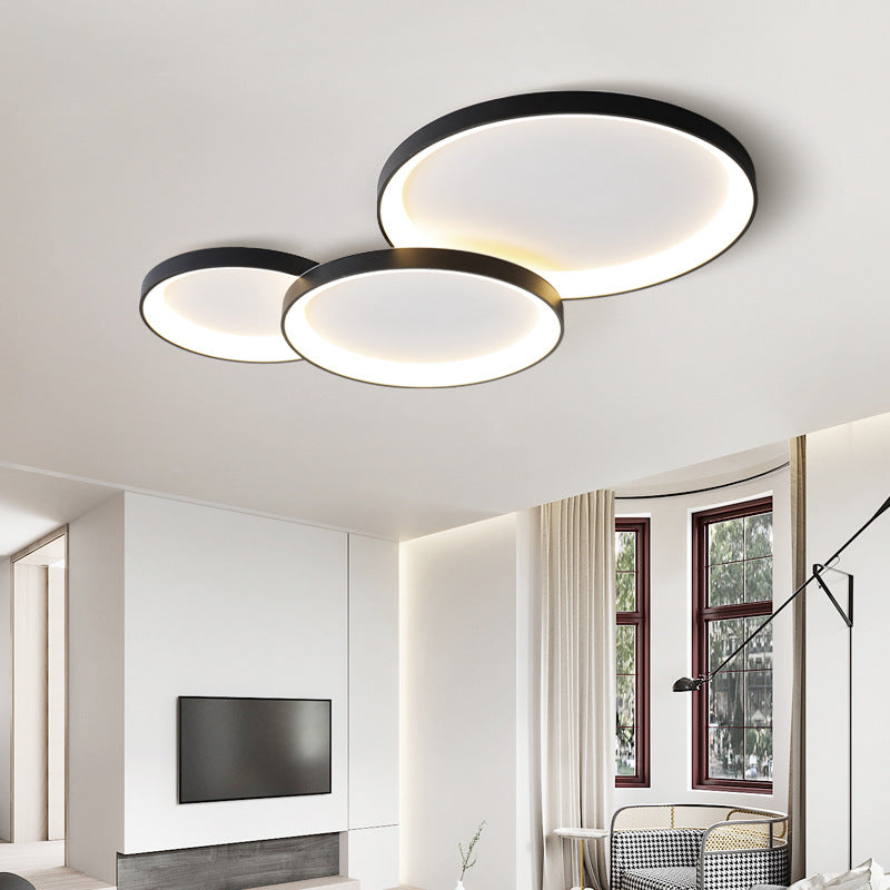 Minimalistyczna lampa sufitowa