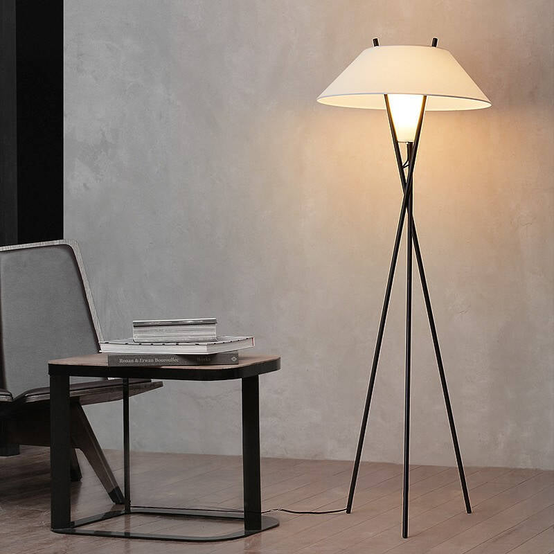 Lampa podłogowa z tkaniny Jubilee