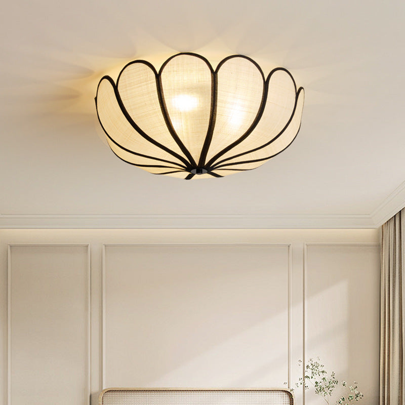 Lampa sufitowa w stylu francuskim