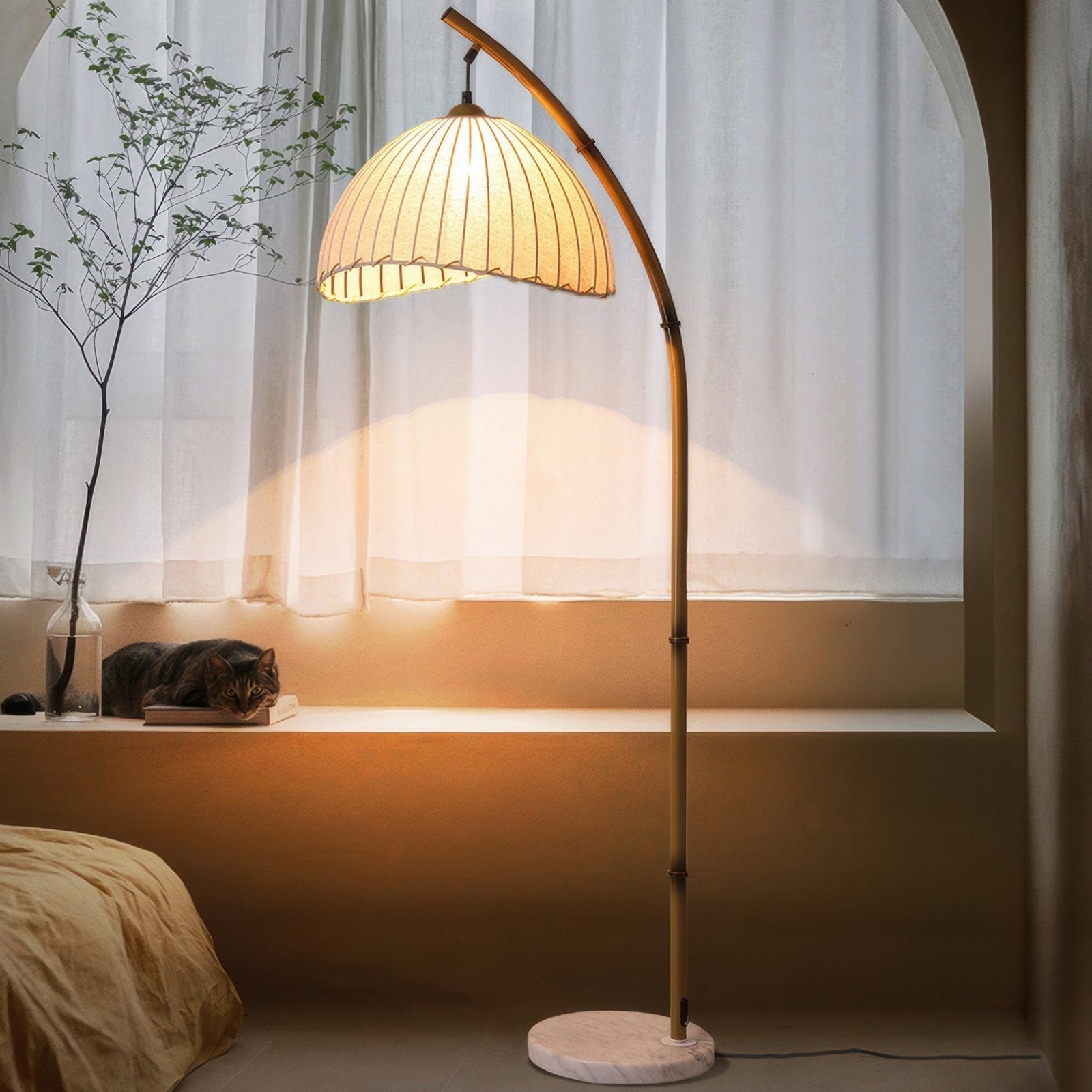 Kulturowa bambusowa lampa podłogowa