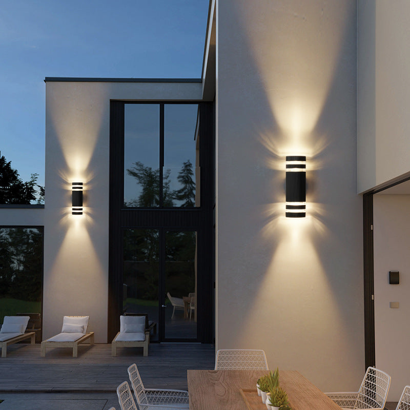 2-drożna zewnętrzna lampa ścienna