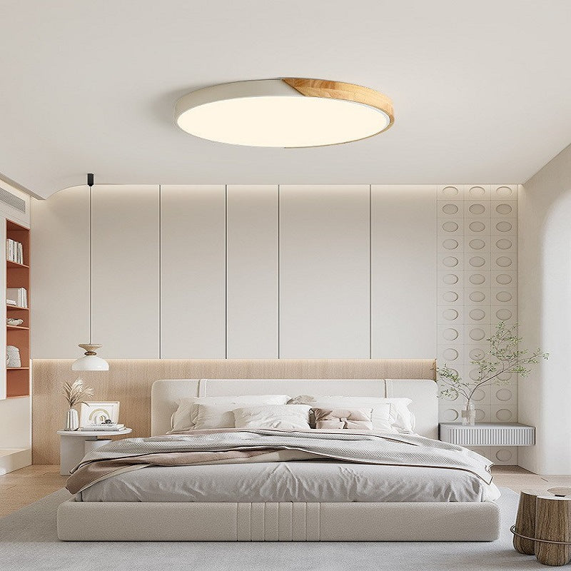 Skandynawska drewniana lampa sufitowa