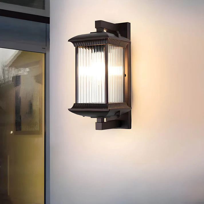 Zewnętrzna lampa ścienna Pavo