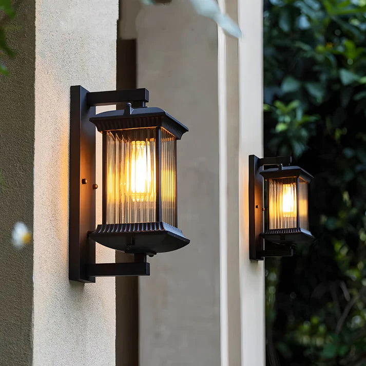 Zewnętrzna lampa ścienna Pavo