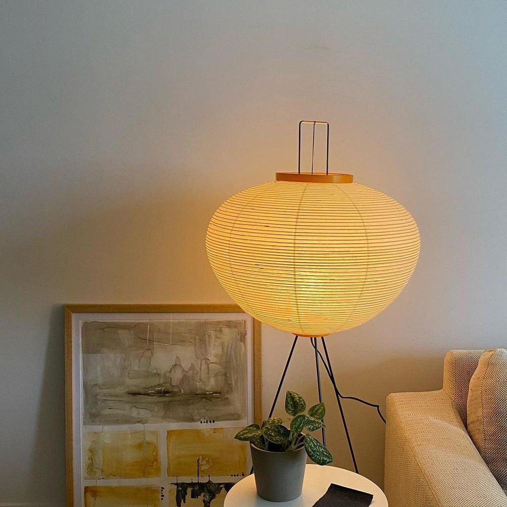 Lampa podłogowa z papieru ryżowego