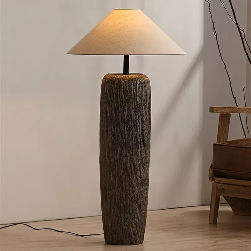 Ceramiczna lampa podłogowa