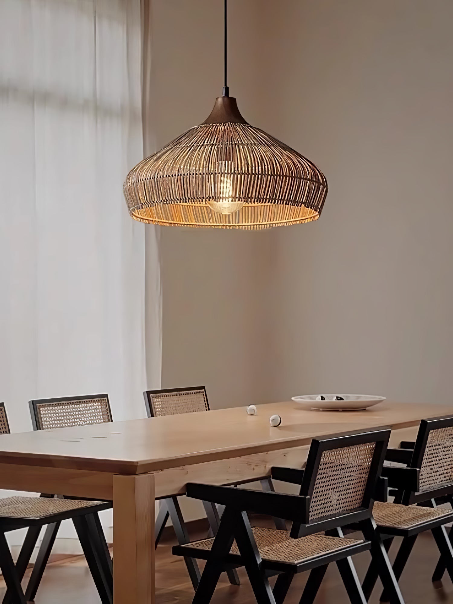 Wiklinowa lampa wisząca z rattanu