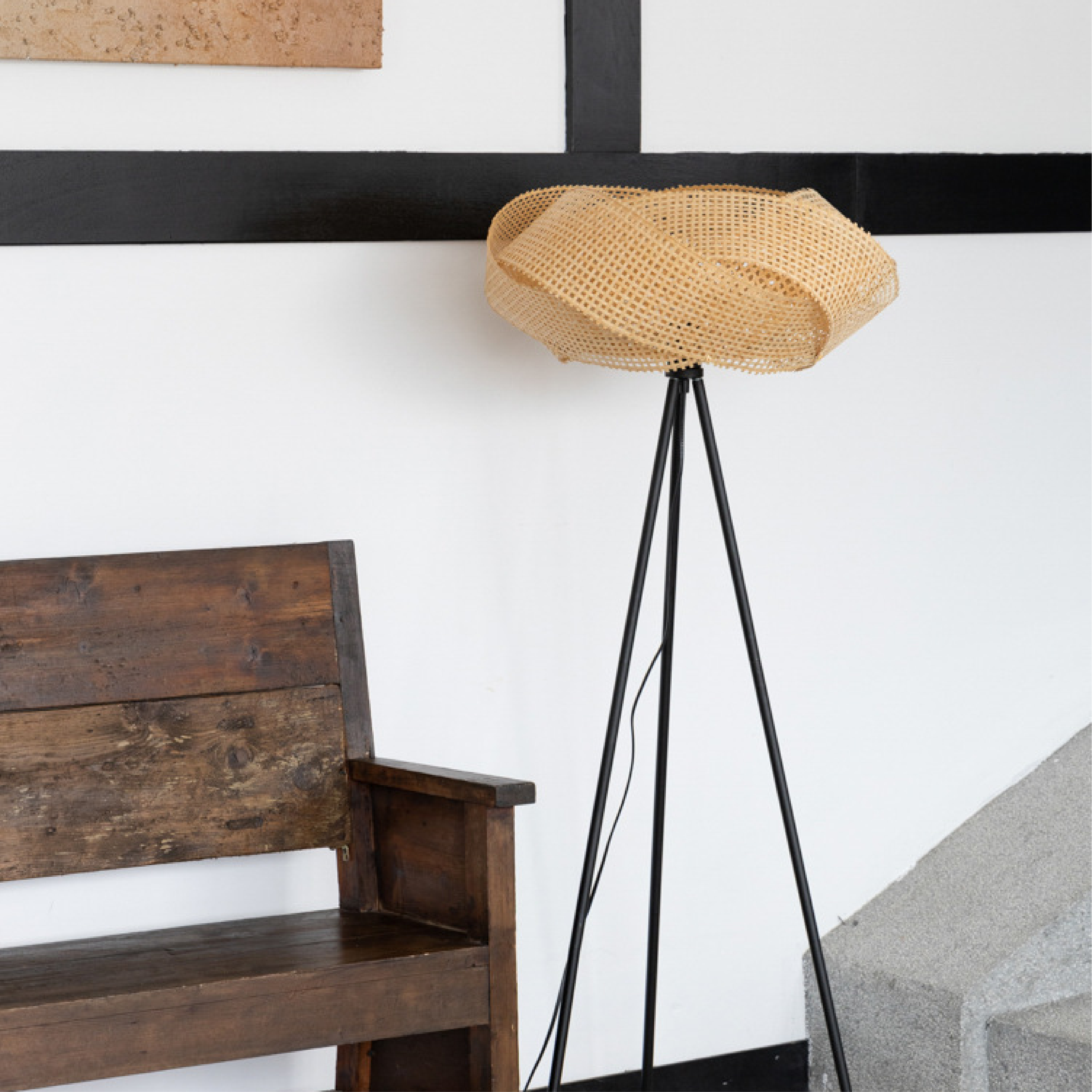 Bambusowa lampa podłogowa