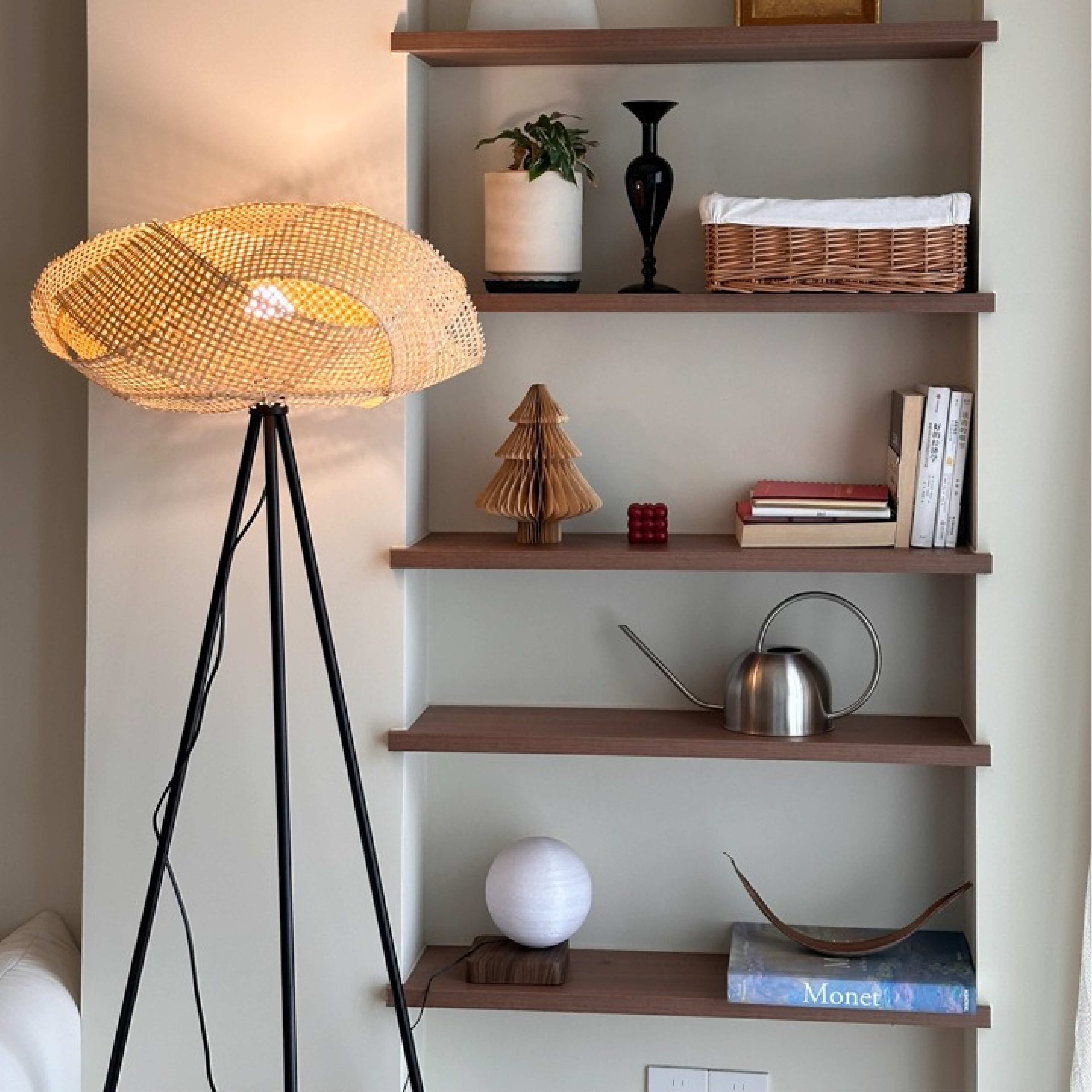 Bambusowa lampa podłogowa