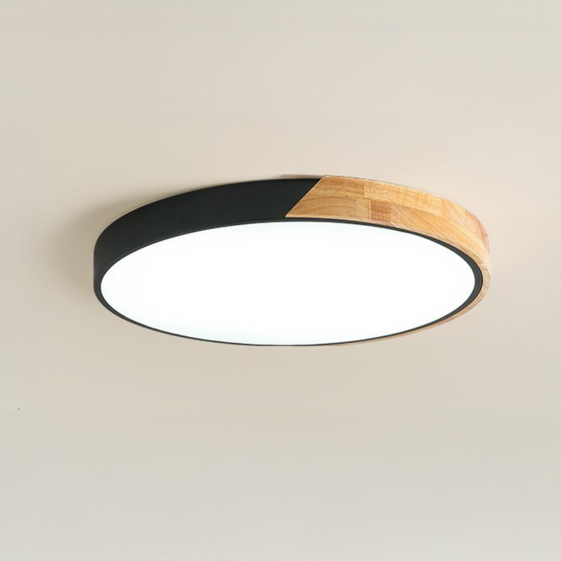 Skandynawska drewniana lampa sufitowa