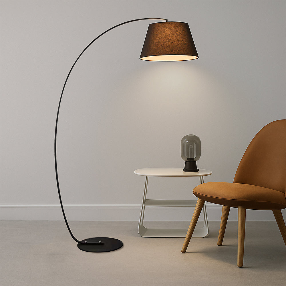 Nowoczesna lampa podłogowa