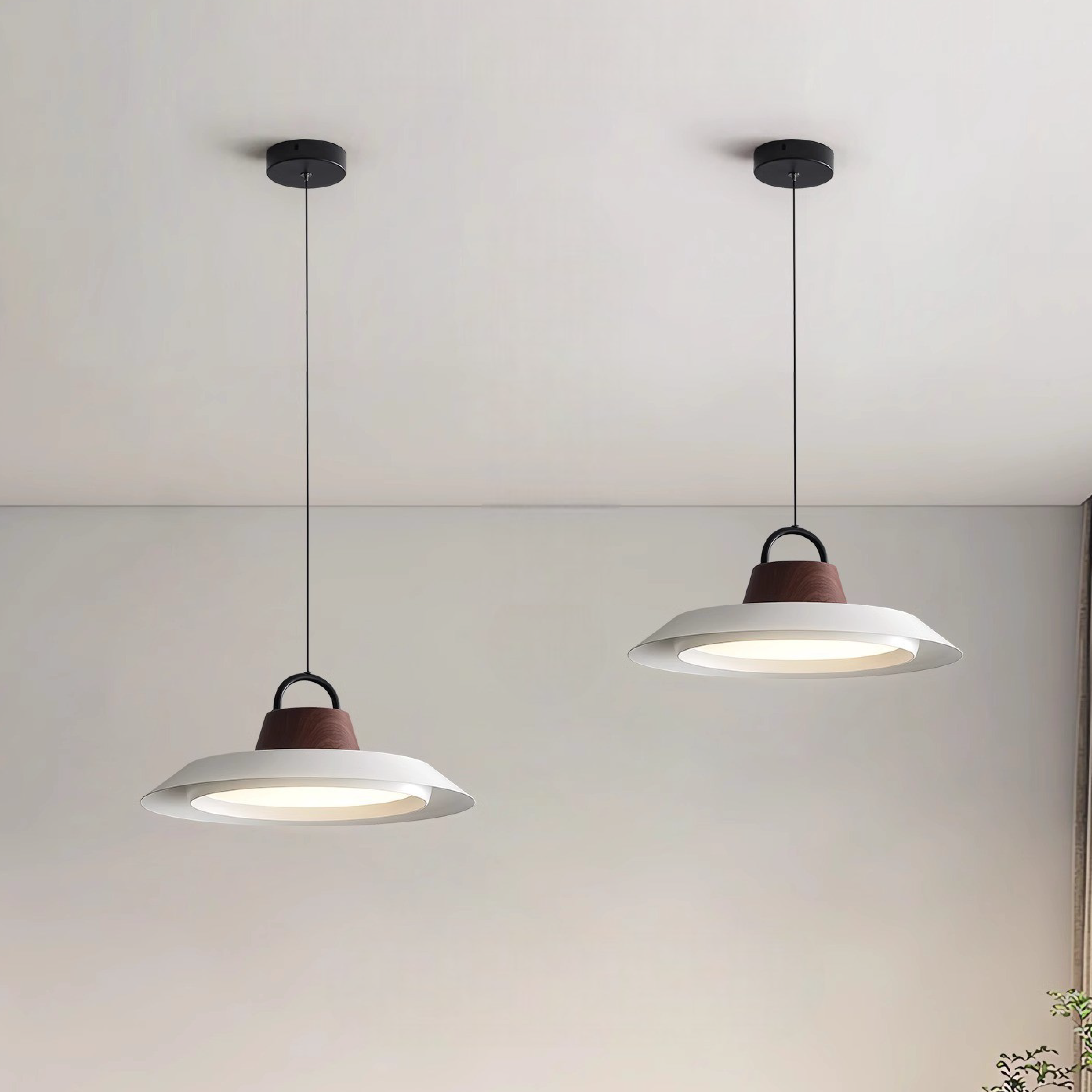 Skandynawska lampa wisząca z drewna i metalu
