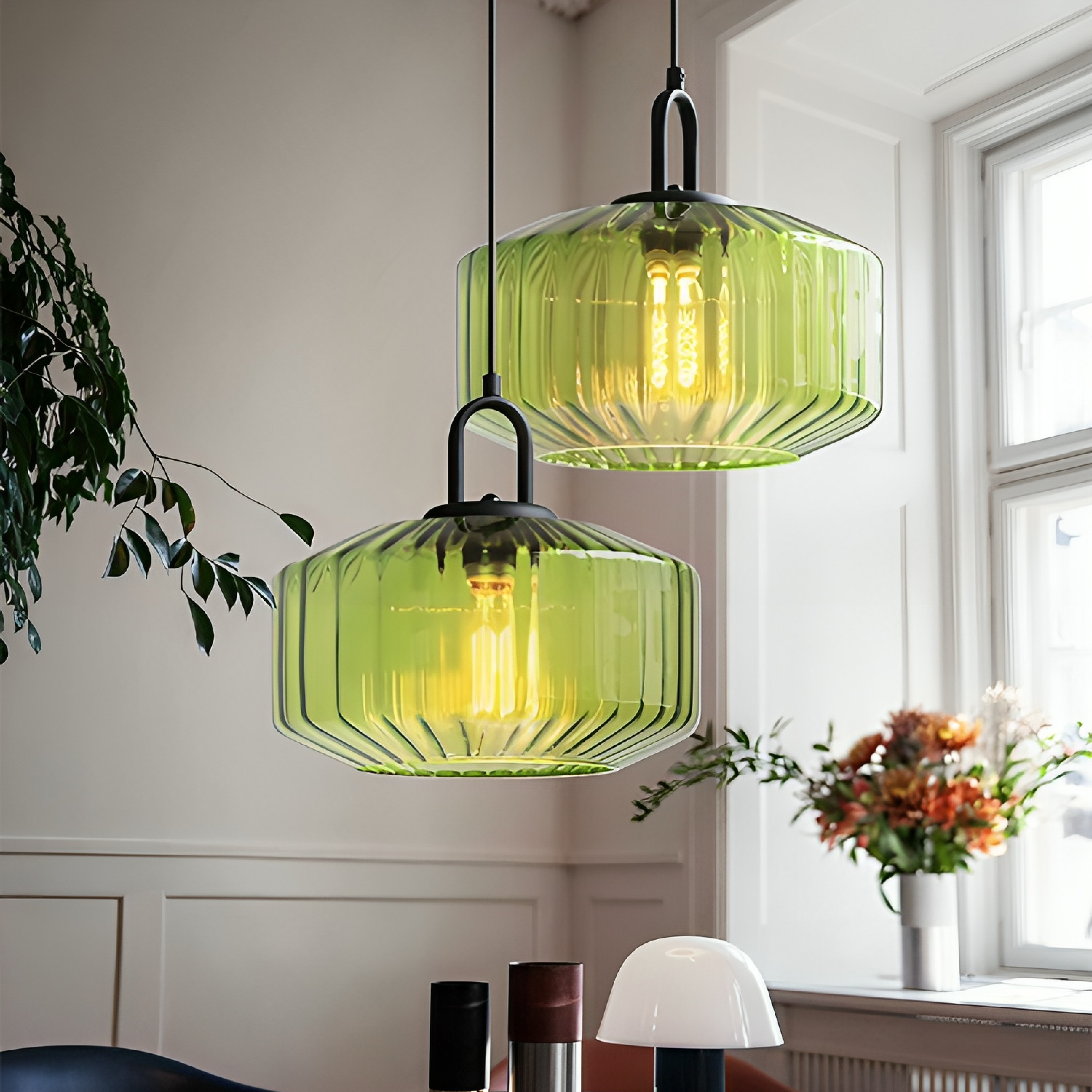 Lampa wisząca z kolorowego szkła
